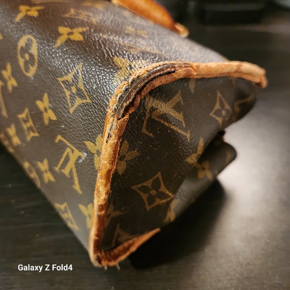 Authentic Louis Vuitton Popincourt Monogram Hand Bag - Picture 4 of 16